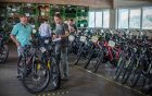 Greenstorm küsst leere Hotels mit Gratis-E-Bikes wach und überzeugt die Crowd